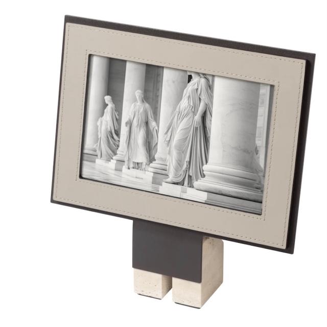 Leather and stone frame horizontal low - Pillar