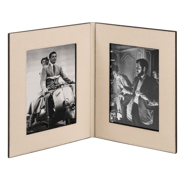 Book frame made in leather | GioBagnara Venezia