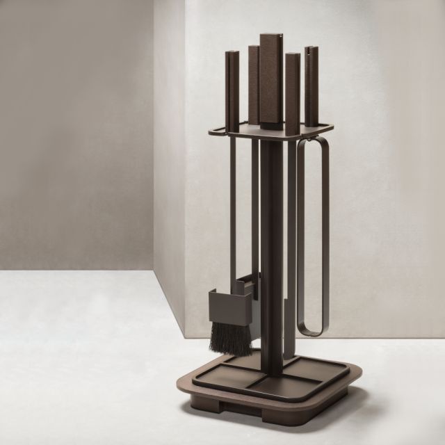 Bestseller product primary image : Fireplace set - Lloyd | Giobagnara
