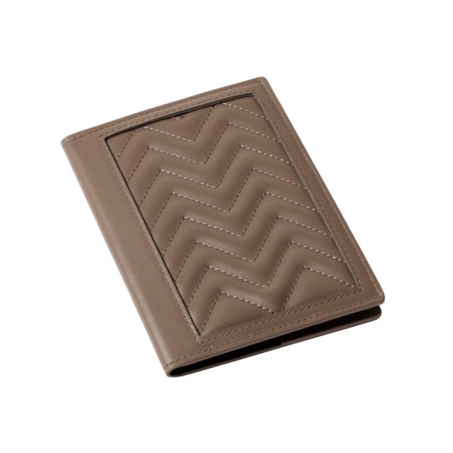 HERRINGBONE PASSPORT HOLDER